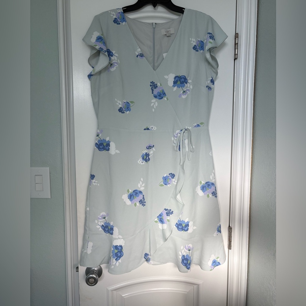 LOFT  (Outlet) Flutter Sleeve Short Dress